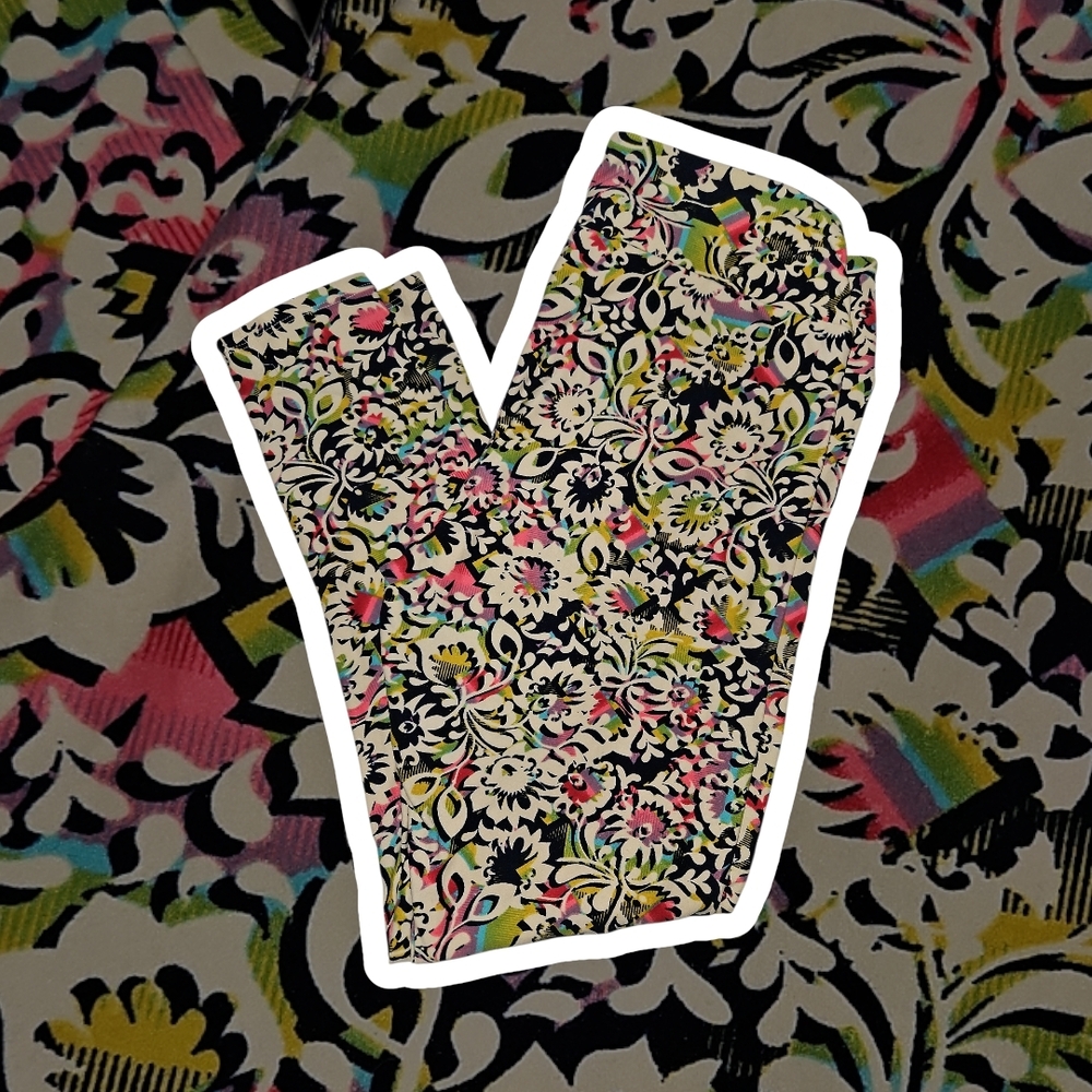 NWT Lularoe Leggings Beautiful Indian Floral Print Rainvow Colors Size TC